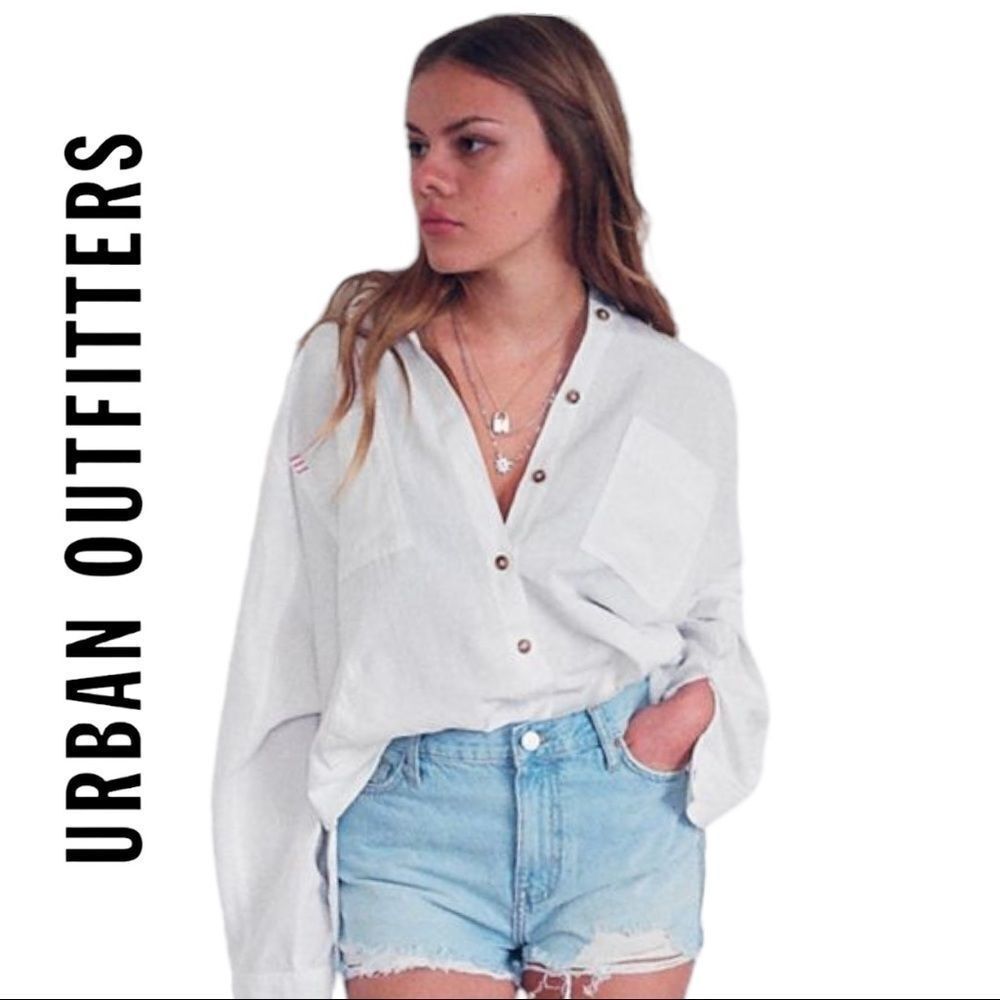 NEW BDG Urban Outfitters Girlfriend Distressed High Rise Denim Shorts